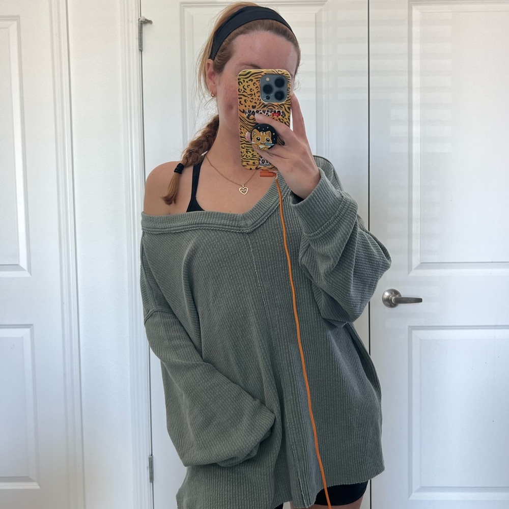 Aerie Relaxed V-Neck Waffle Knit Sweater - Sage Green